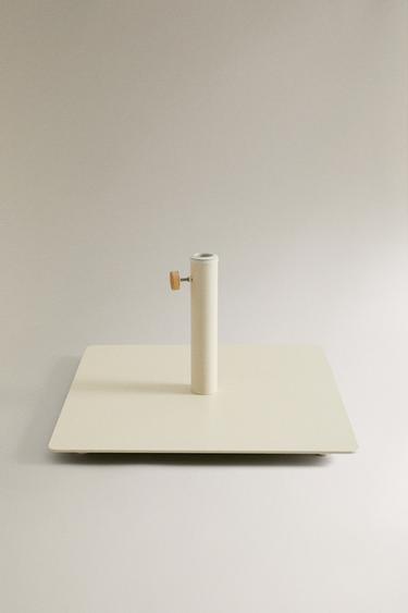 METAL BEACH UMBRELLA STAND - White by Zara