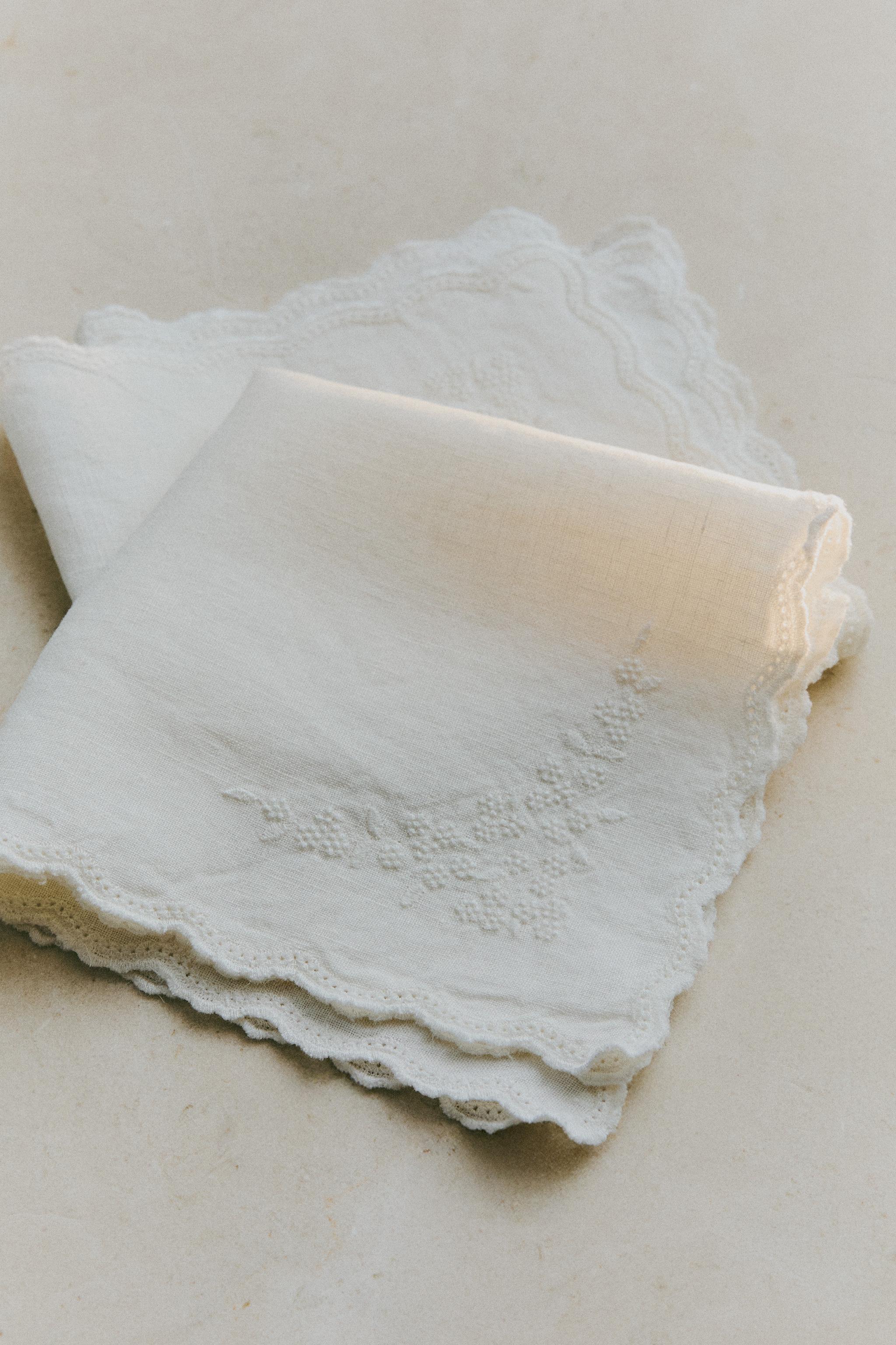 PACK OF EMBROIDERED WASHED LINEN HAND TOWELS (PACK OF 2) — Ivory