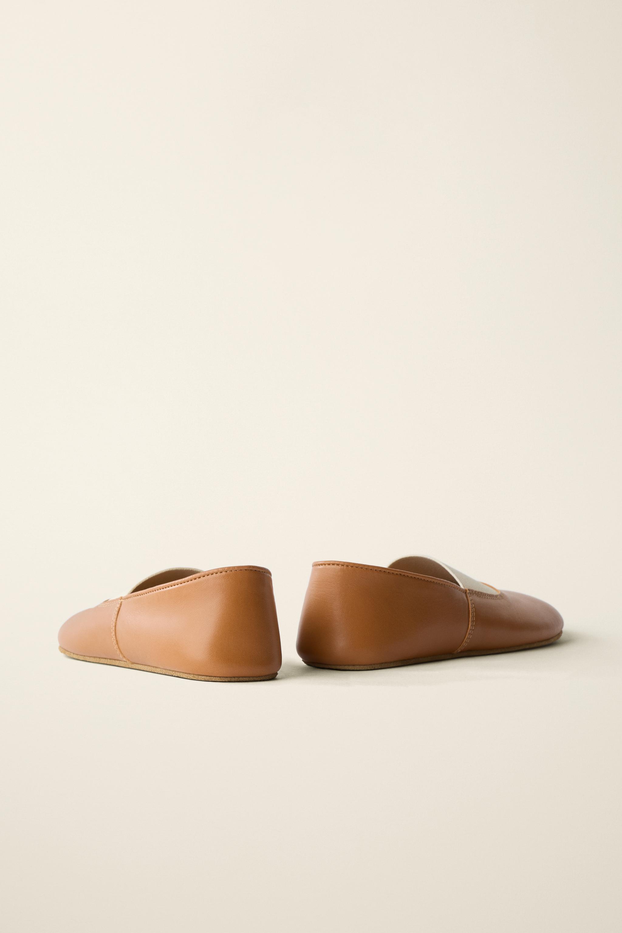 CARAMEL LONDON X ZARA レザーバレエシューズ - ブラウン | ZARA Japan