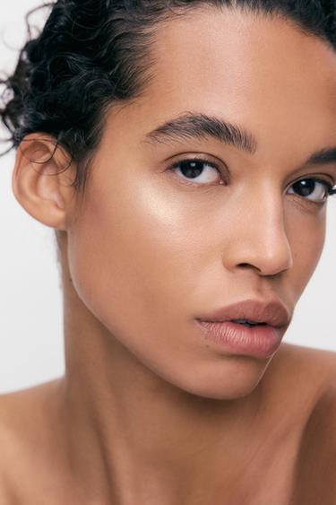 РІДКИЙ ХАЙЛАЙТЕР - TEMPTING GLOW - VANILLA GLAZE Zara