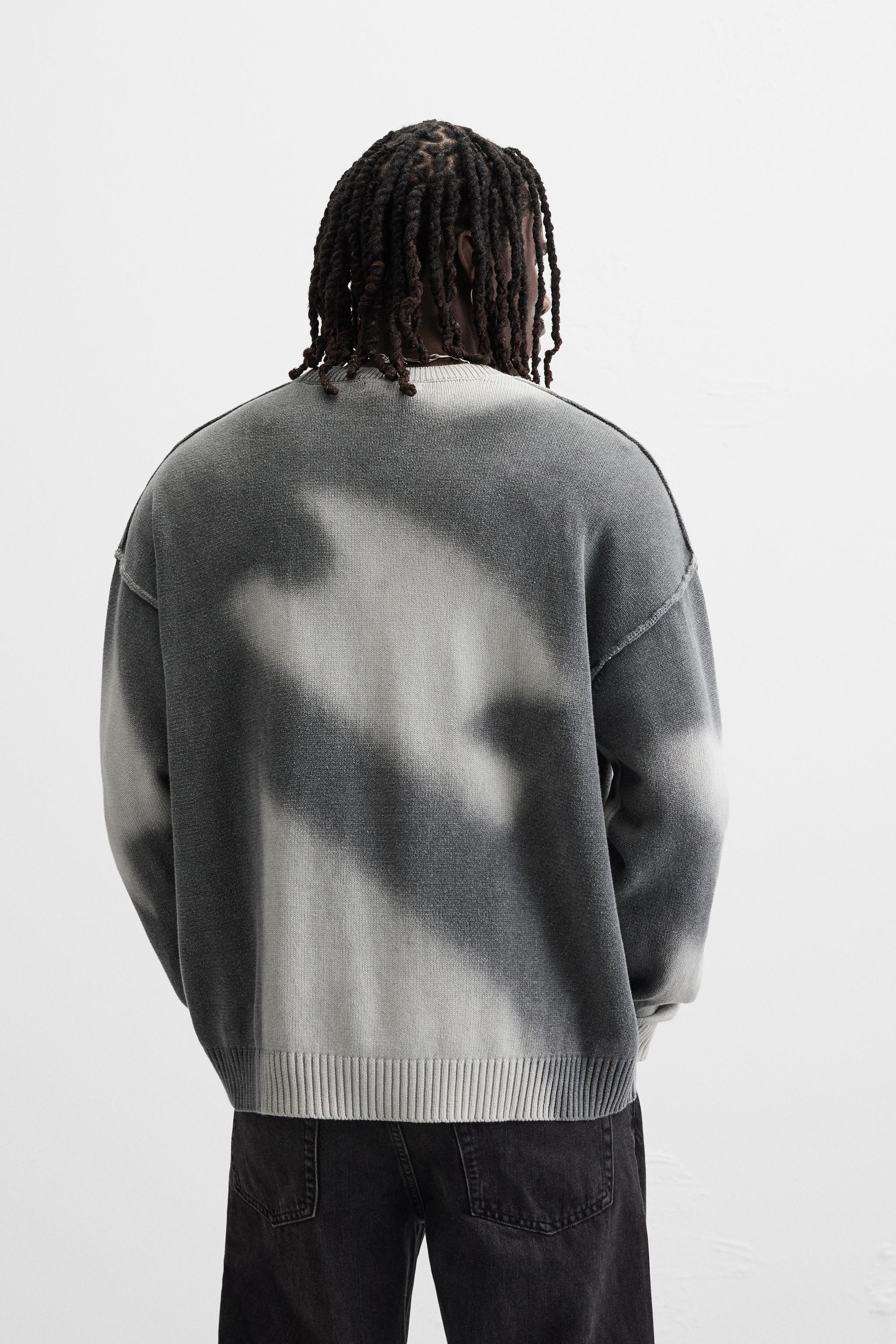 FADE PRINT SWEATER