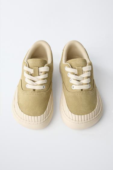 TENNIS OU BASKET EN CUIR - Vert kaki de Zara - Image 5