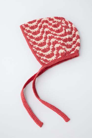 BONNET EN MAILLE TEXTURÉE - Écru / Rouge de Zara - Image 2