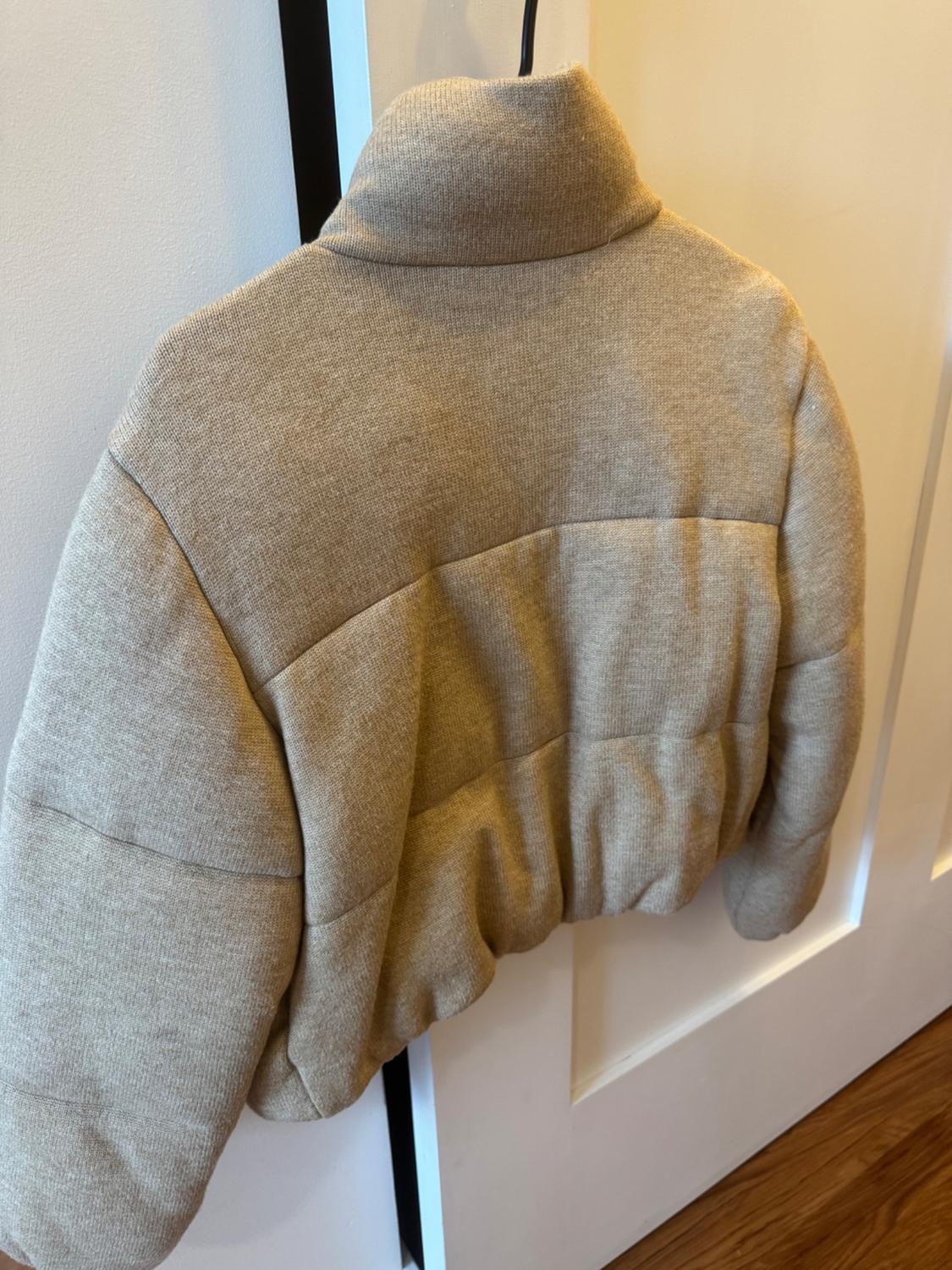 ZARA CROPPED KNIT PUFFER JACKET IN BEIGE SIZE XS - Image 2
