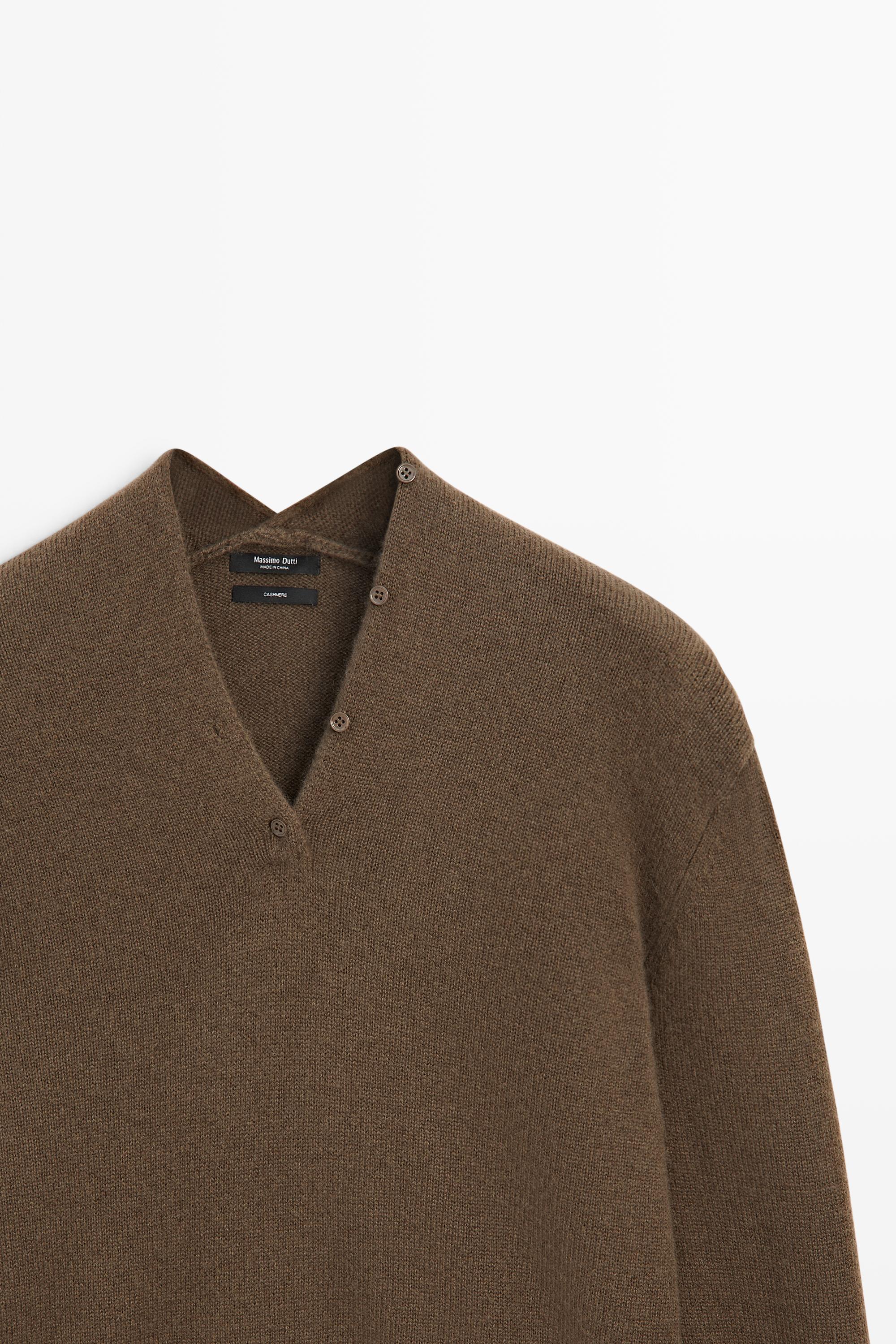 Pull en maille à détail boutonné 100 % cachemire
