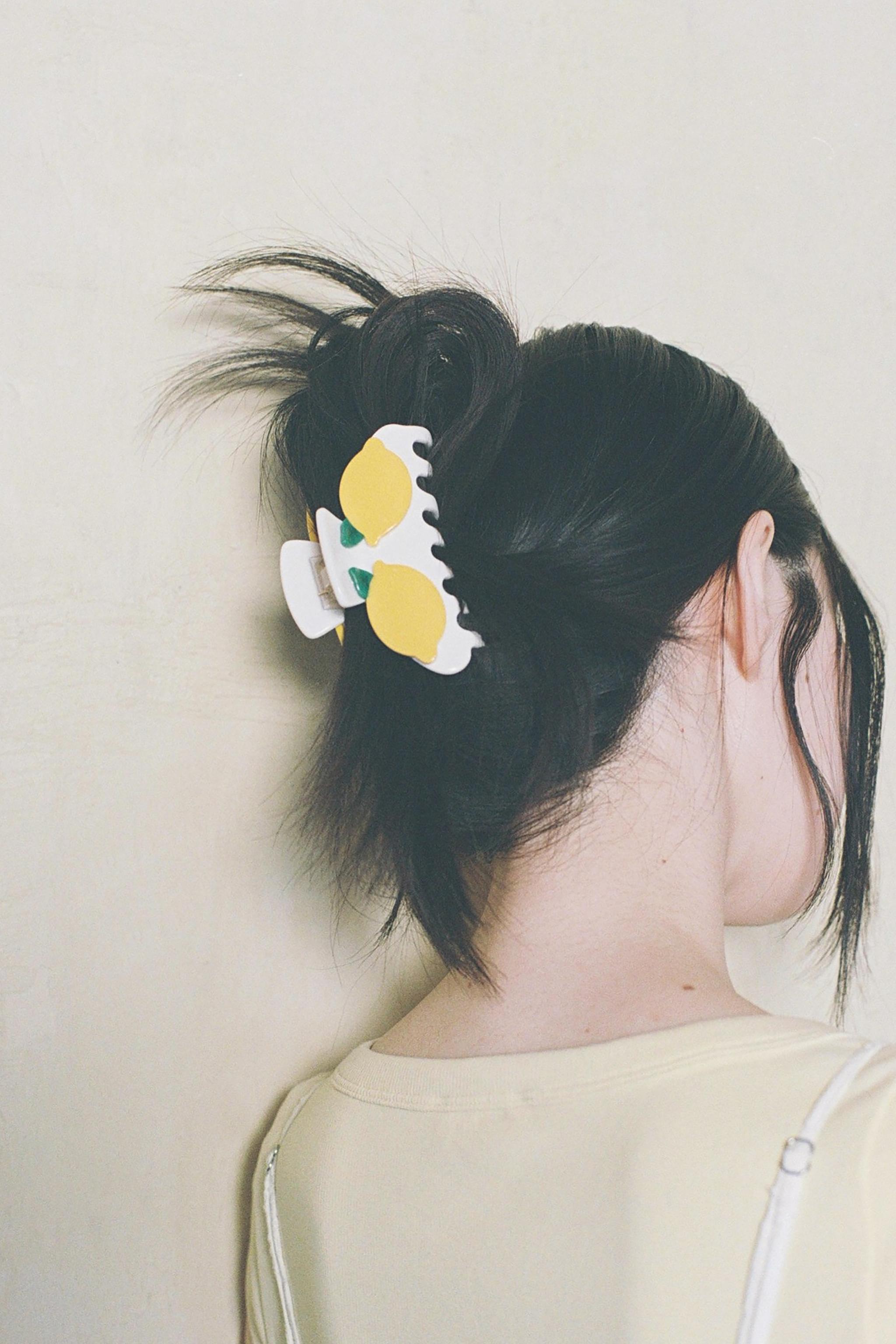 レモン柄ヘアクリップ - エクリュ | ZARA Japan / 日本