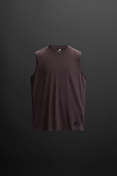 CAMISETA TANK TÉCNICA - Marrón oscuro de Zara