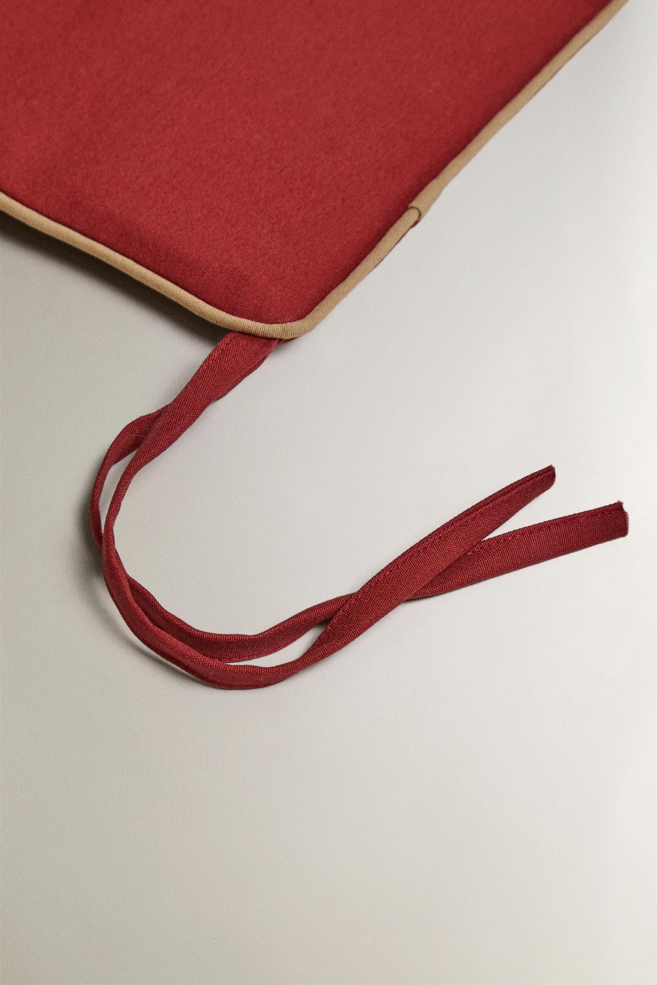 CONTRAST BENCH BACK CUSHION — Reddish