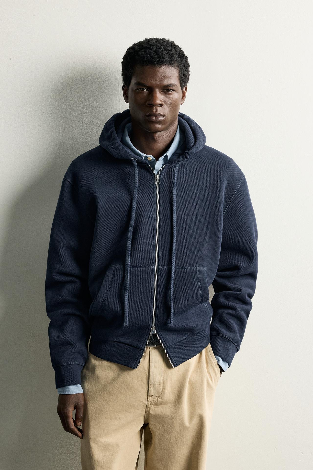 CONTRAST PIQUÉ HOODIE — Navy blue