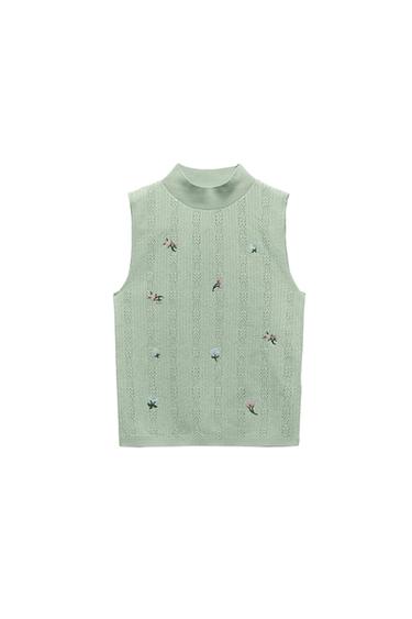 KNIT TOP WITH EMBROIDERY
