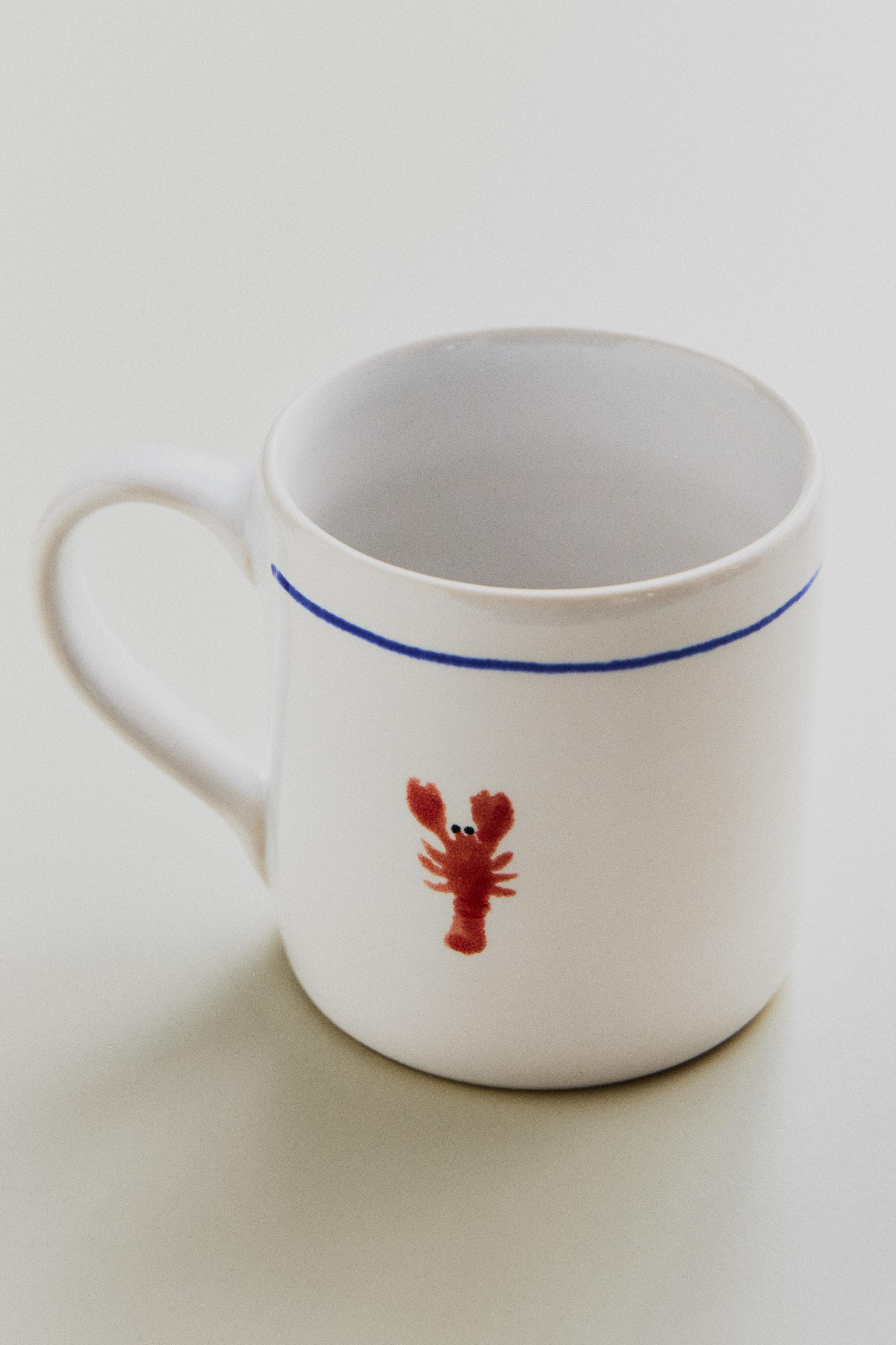 MARINE ANIMAL STONEWARE MUG — Blue / White
