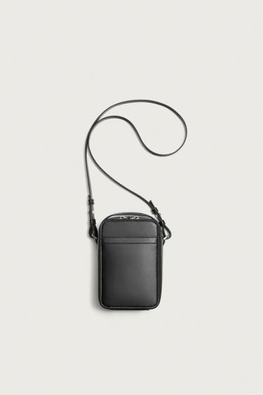 BANDOLERA VERTICAL LISA - Negro de Zara