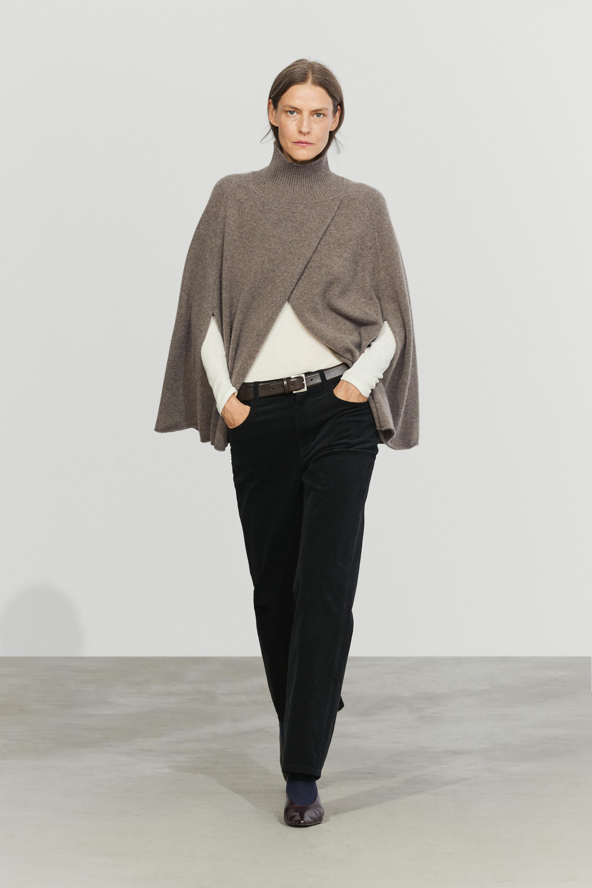 100% cashmere knit cape with crossover detail - Dark khaki | ZARA