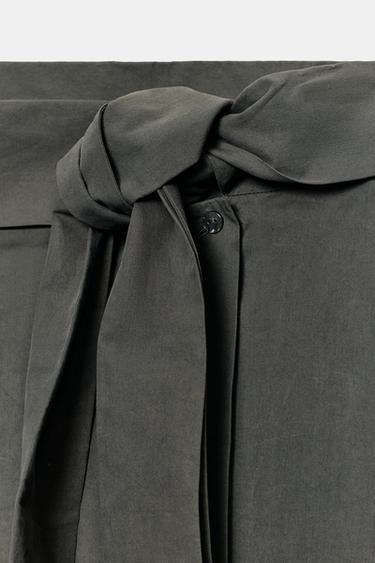 FALDA MIDI CRUZADA - petro lavado de Zara