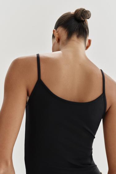 T-SHIRT EN POLYAMIDE À BRETELLES FINES - Noir de Zara - Image 3