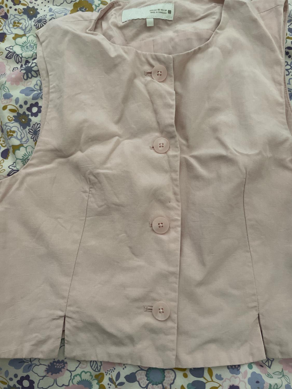 SHORT WAISTCOAT WITH VENTS - Image 3