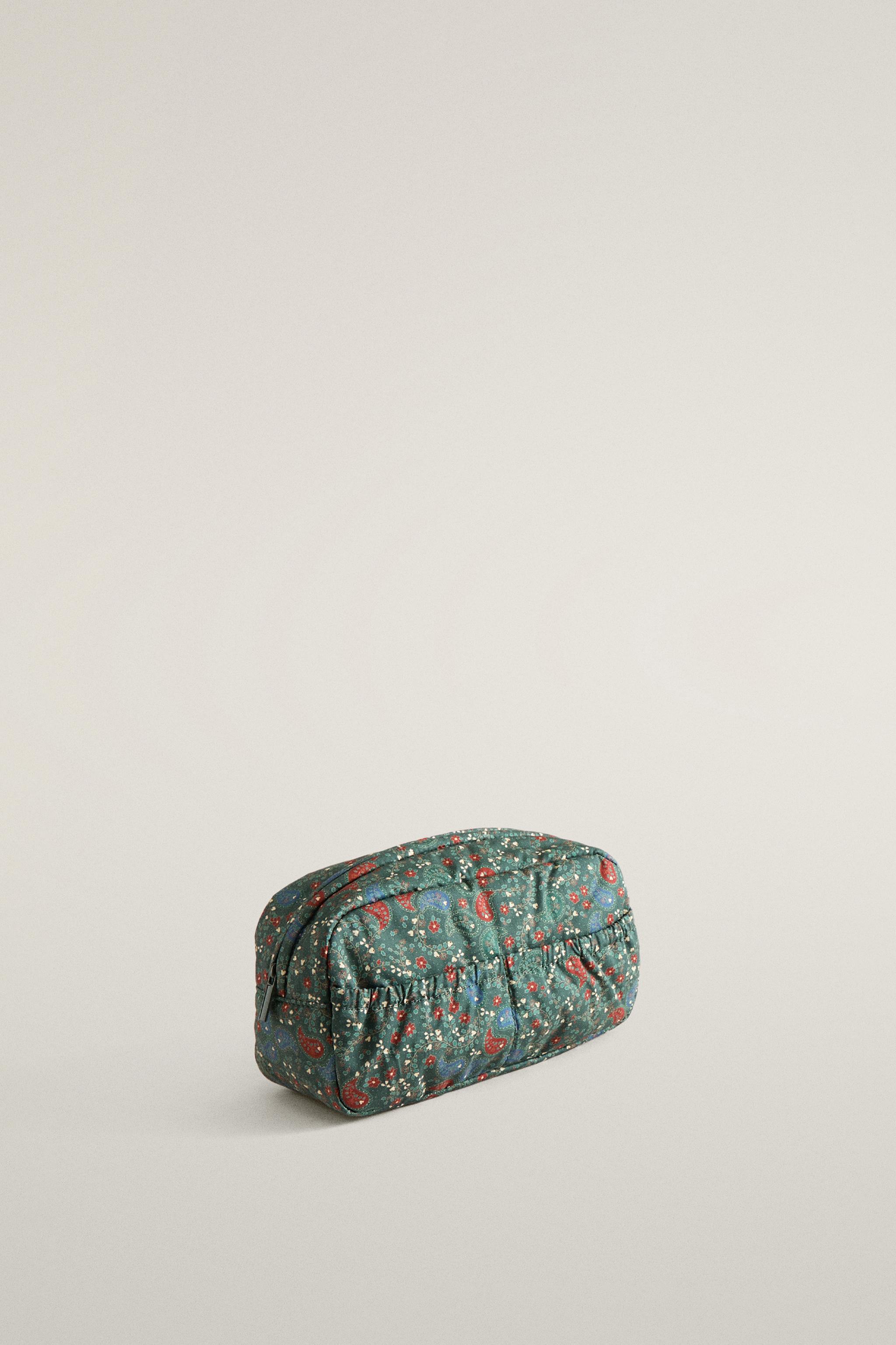 PAISLEY QUILTED MAKEUP BAG