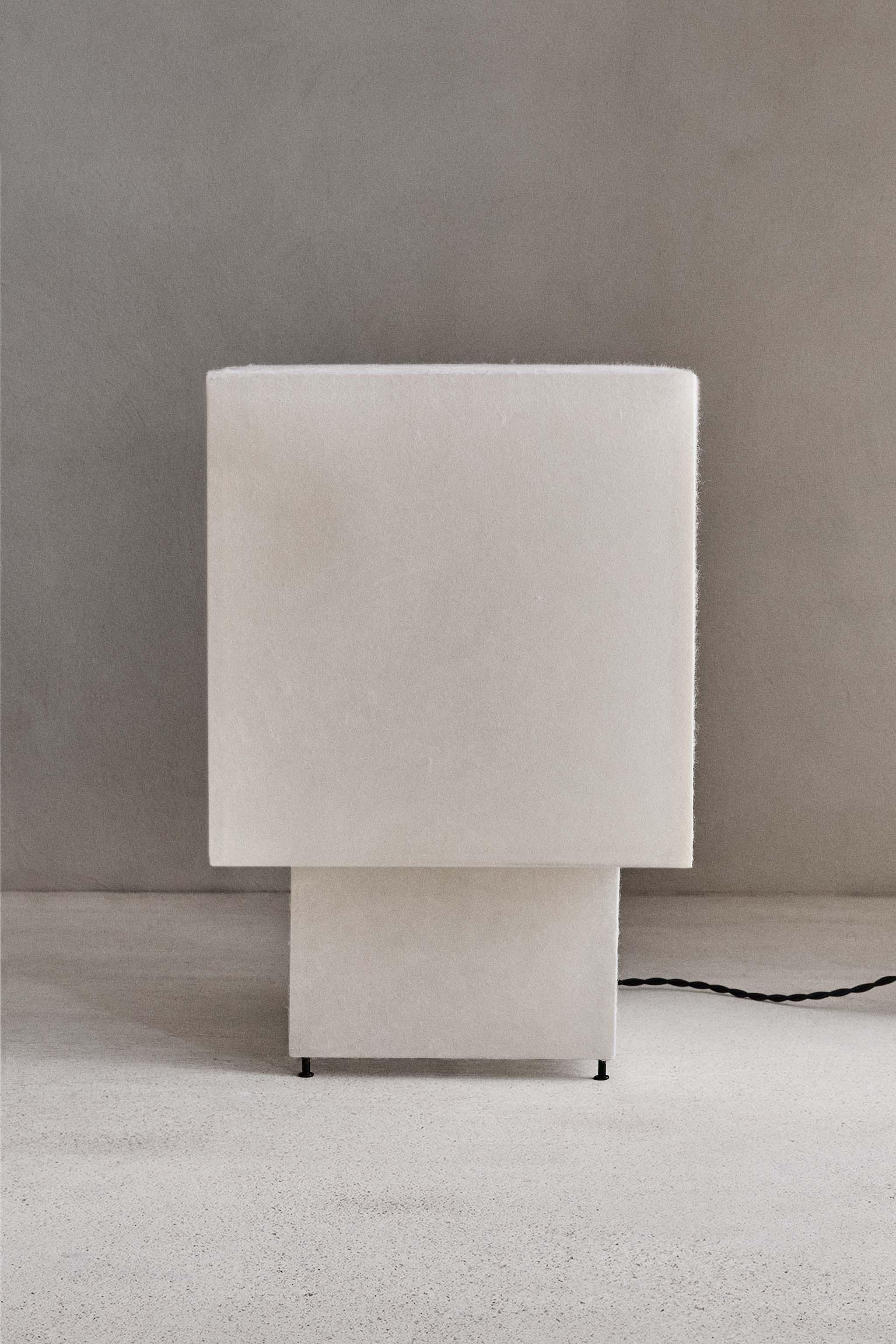 TABLE LAMP M 02 — Ecru