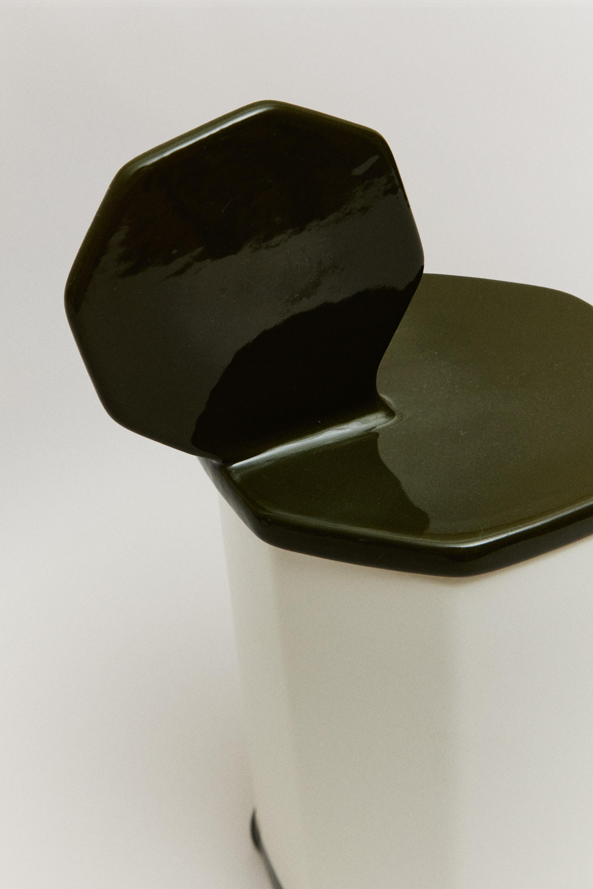 LES AMIES CANDLE 02