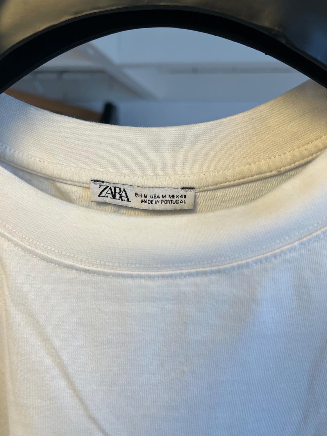 PRINTED T-SHIRT WITH SLOGANS - Image 3