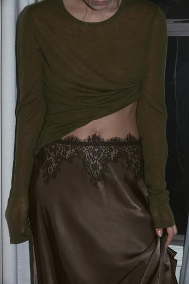 JUPE SATINÉE À DENTELLE - VERT de Zara