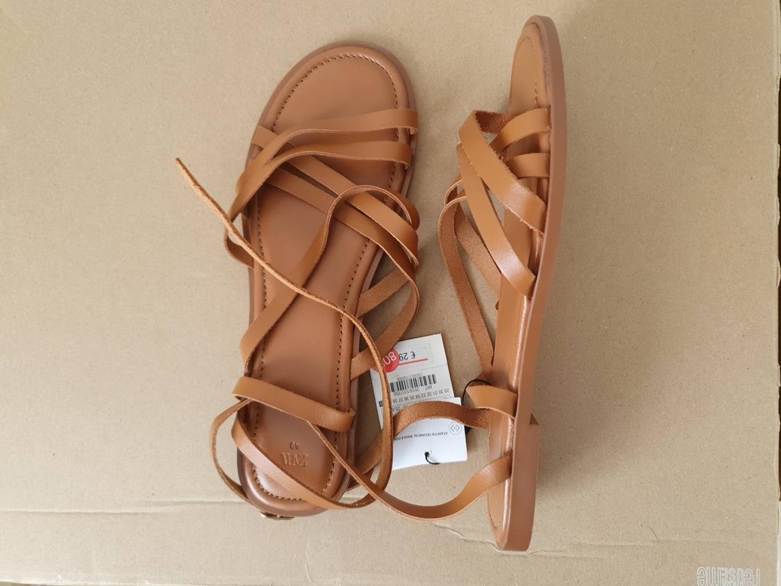 STRAPPY LEATHER SANDALS - Image 3
