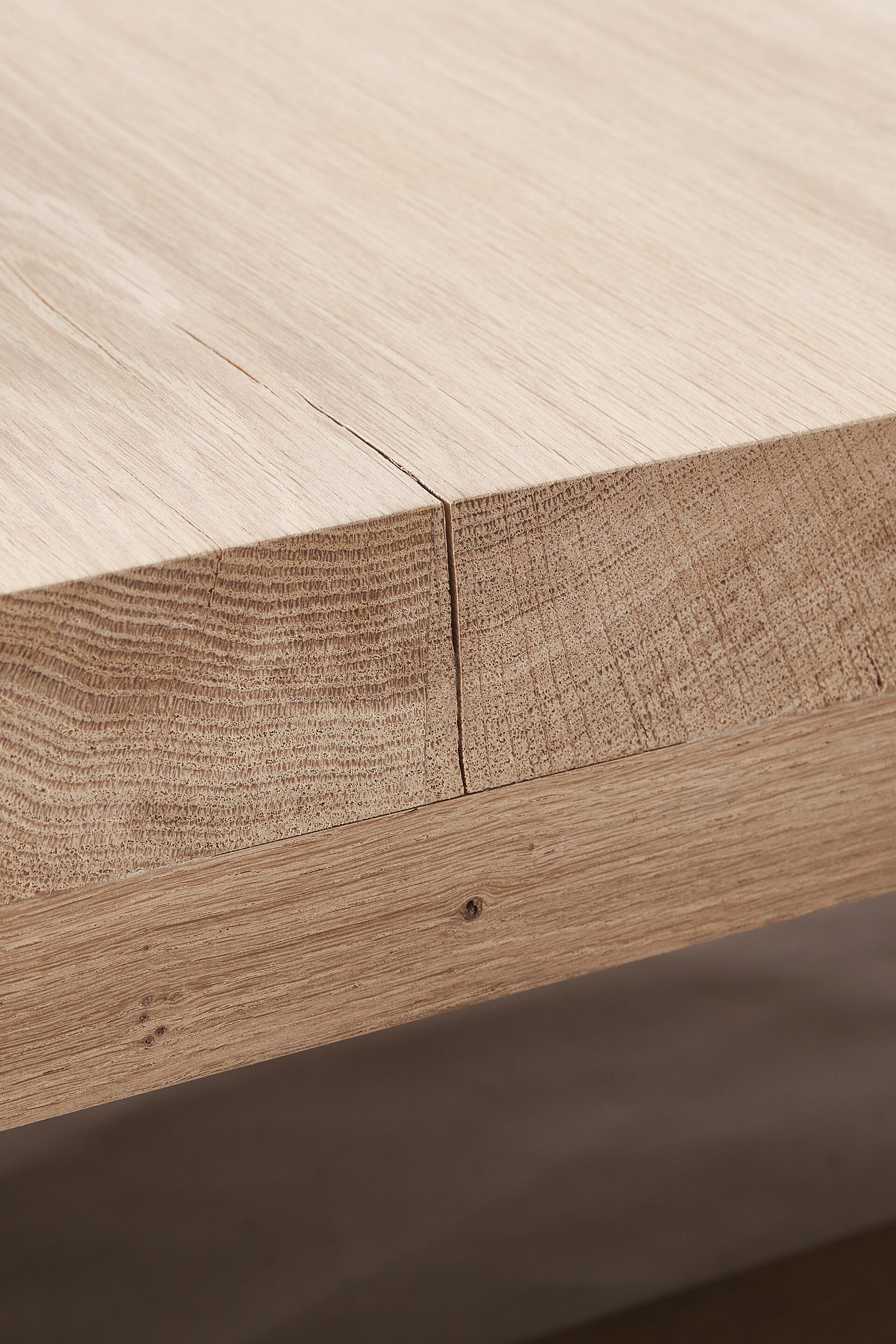 COFFEE TABLE 01
