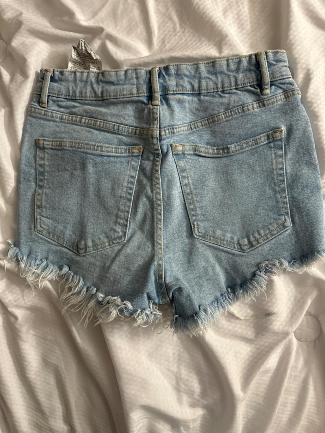 SHORTS DENIM HI RISE - Image 2