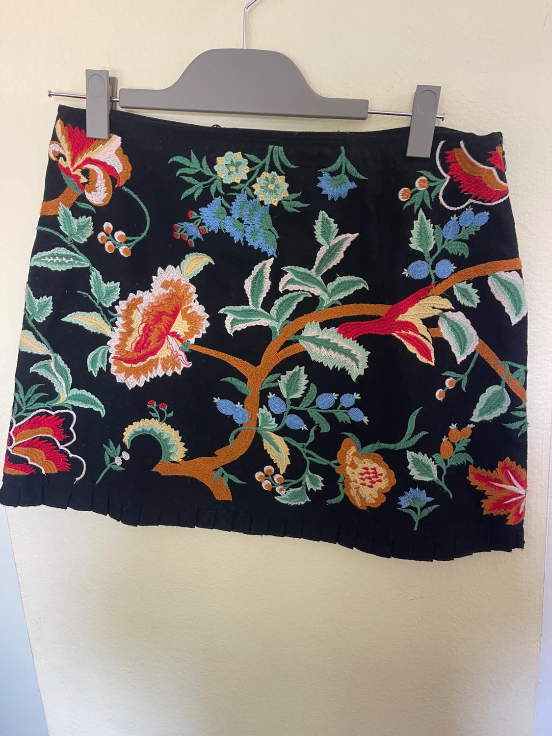 EMBROIDERED SKIRT - Image 2