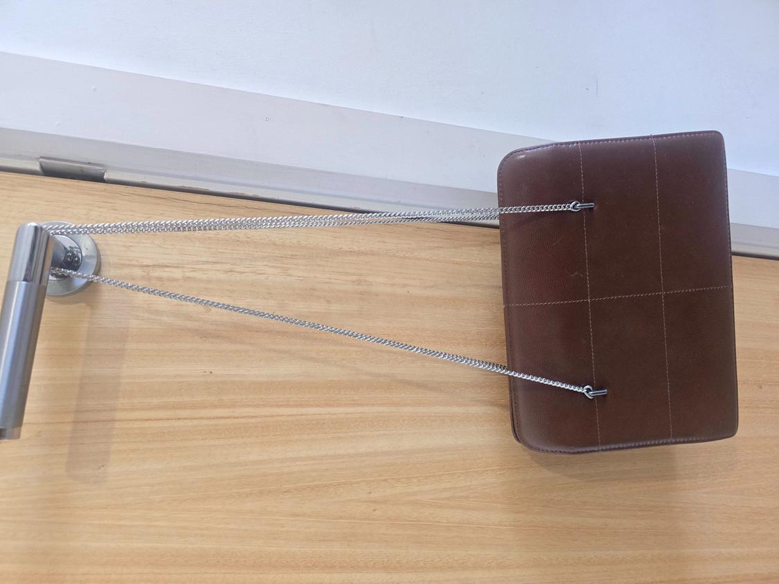 LEATHER SHOULDER BAG - Image 3