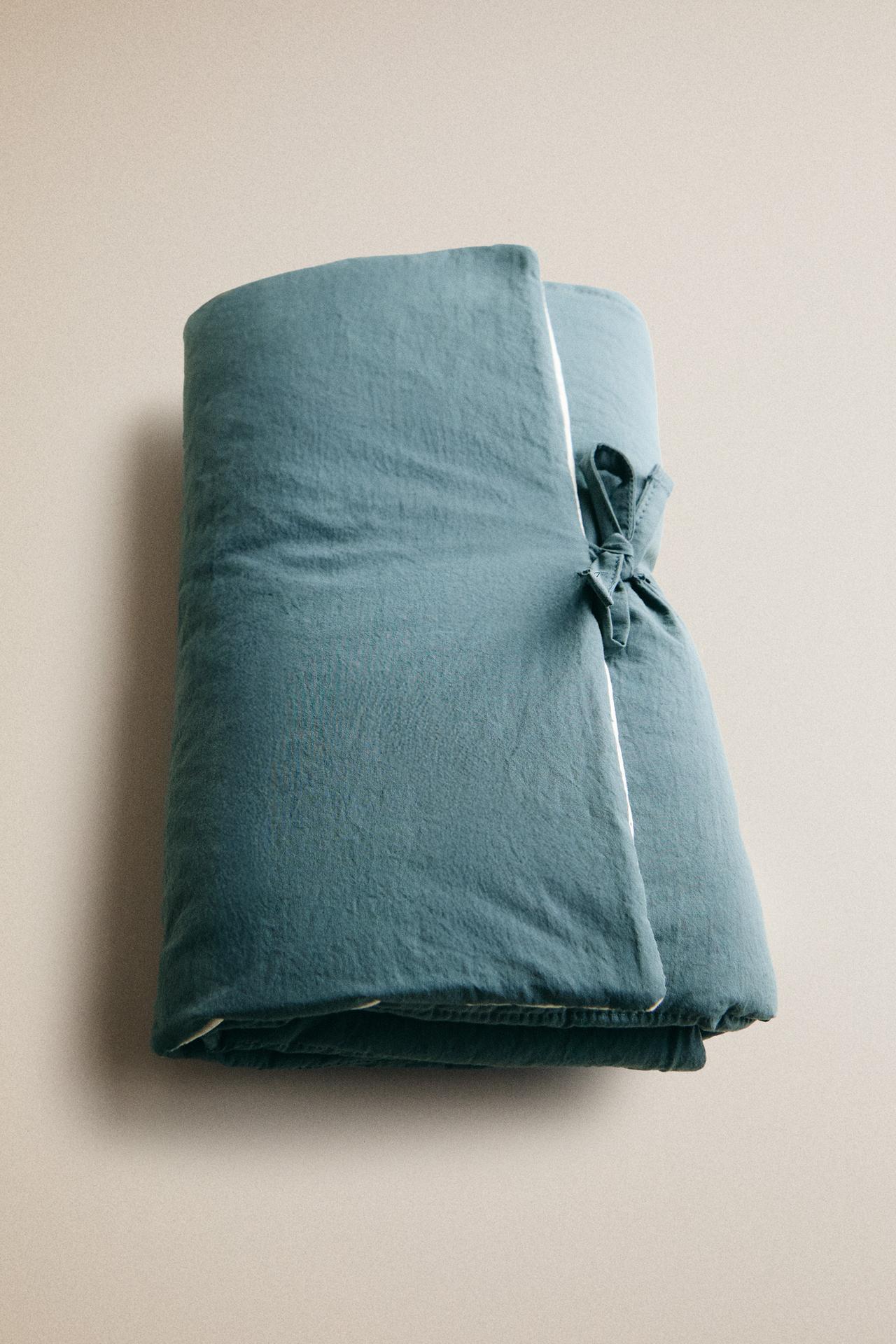 BABY LEAF PORTABLE CHANGING MAT — Blue