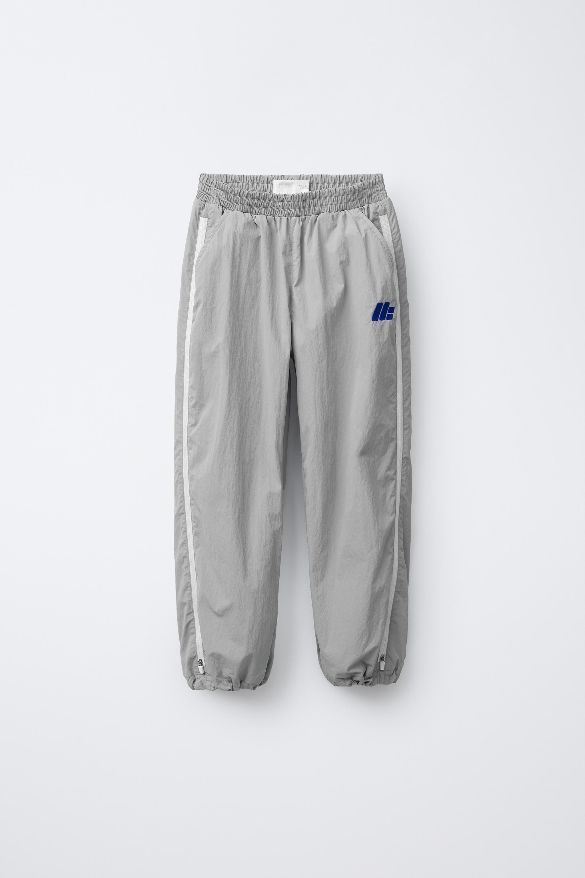 yonkon ♡ クロシェ　knit jogger Trust Zara to Make Knitted Joggers Look This Cool | Who What