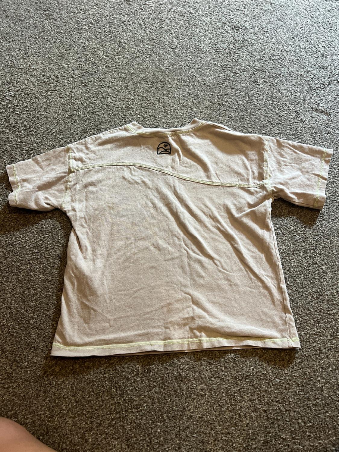 T-SHIRT WITH CONTRAST EMBROIDERY - Image 3