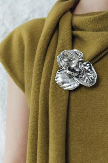 EMBOSSED FLOWER BROOCH - Silver by Zara - Image 0