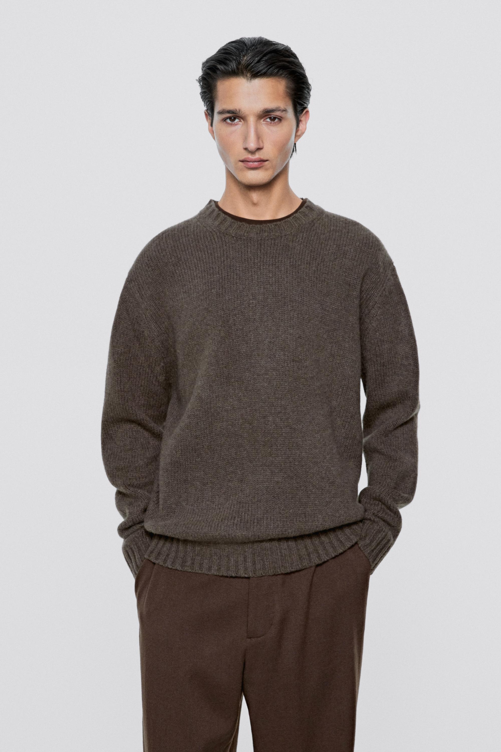 Knit sweater with round neck - LIMITED EDITION