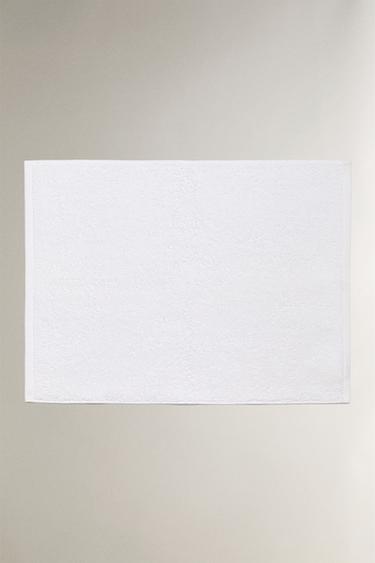 Zara PLAIN BATH MAT - White