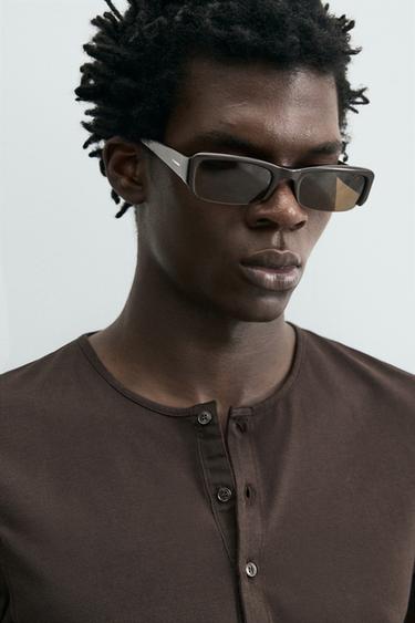 T-SHIRT SLIM COL TUNISIEN - Marron foncé de Zara - Image 4