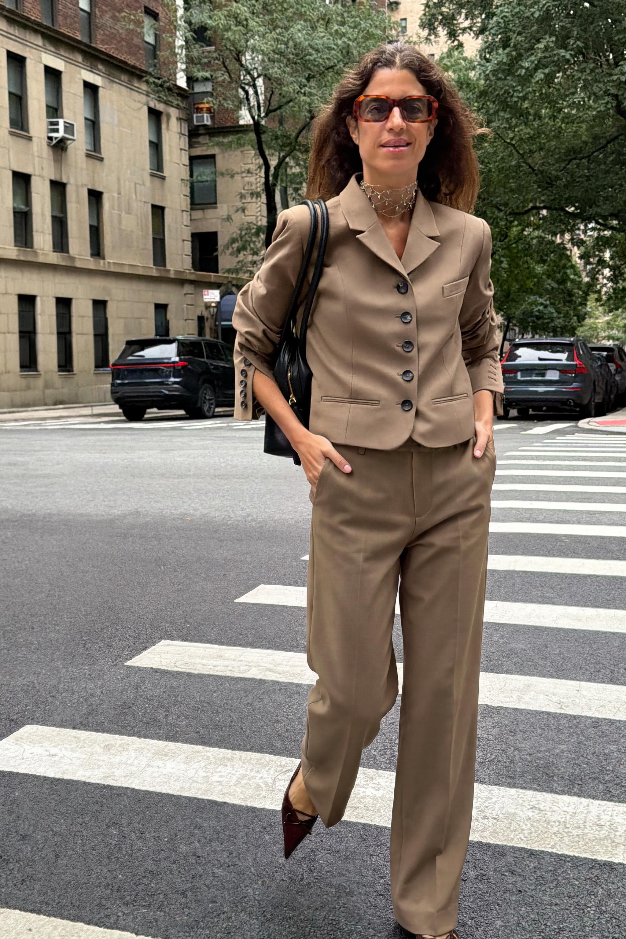 ZW COLLECTION FITTED BUTTON BLAZER — Caramel