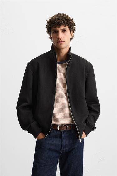 JAKET EFEK SUEDE REGULAR FIT - Hitam dari Zara