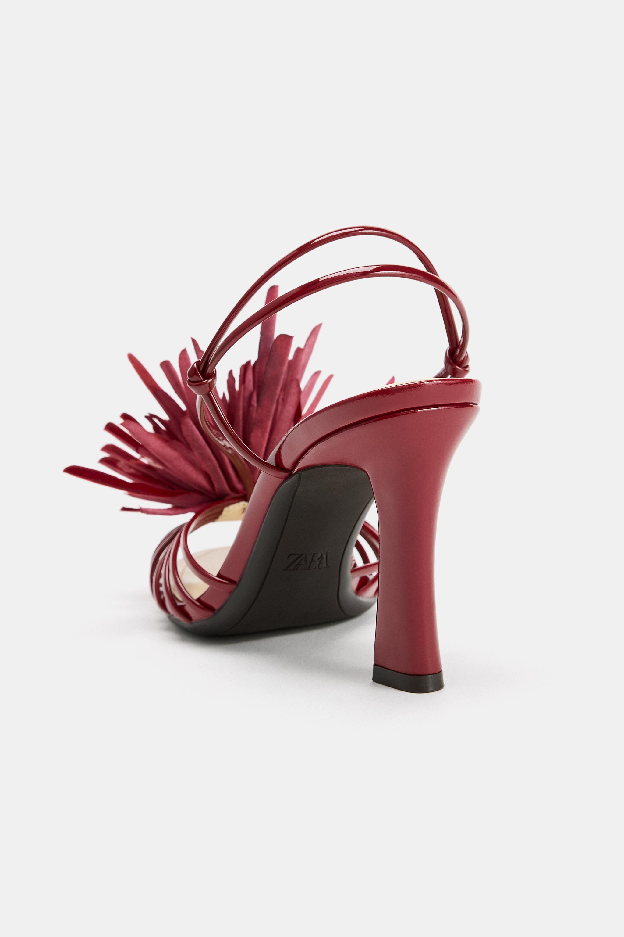FLOWER HEELED SANDALS