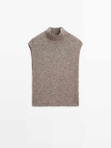 Zara Sleeveless high neck sweater - Beige