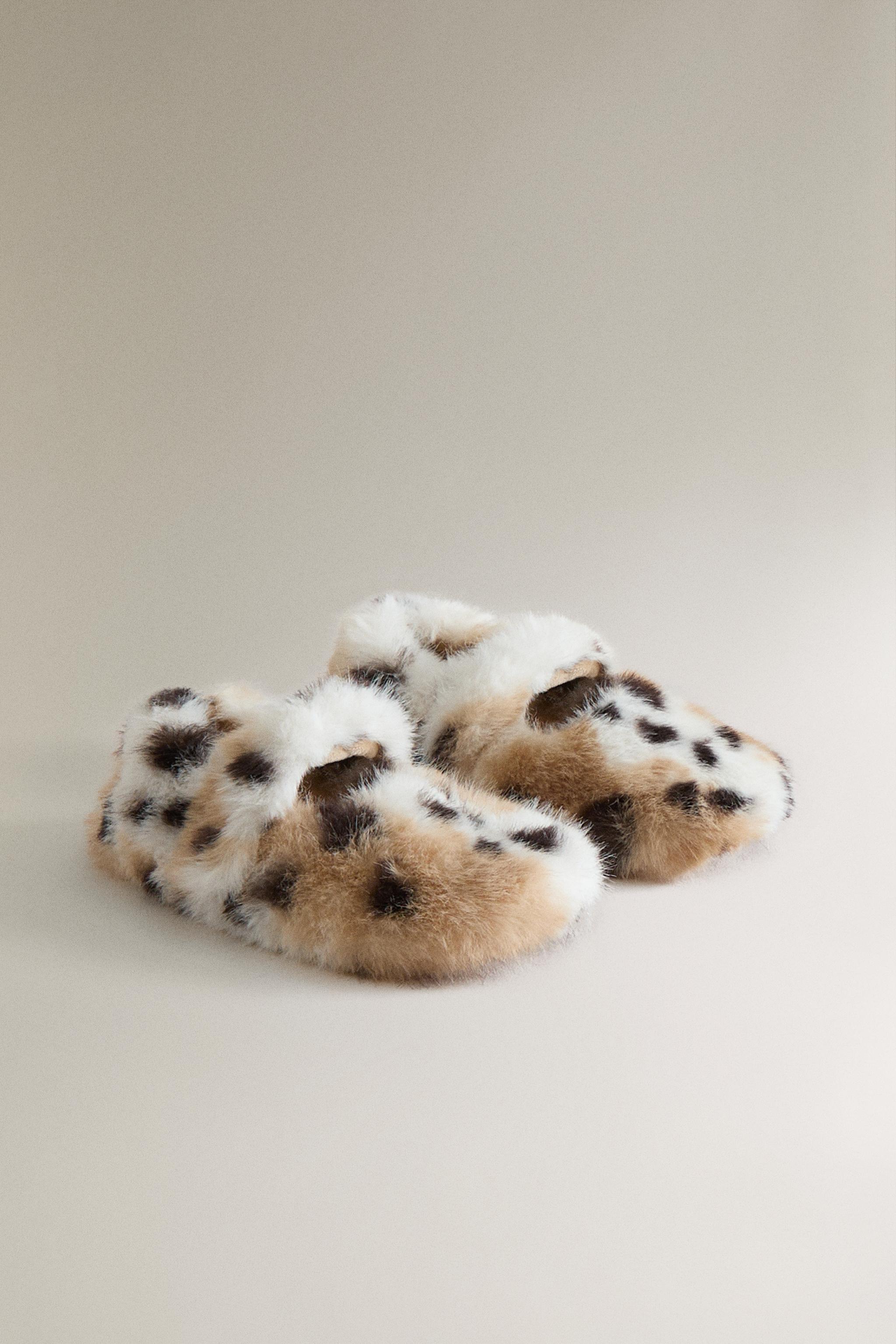 CHILDREN'S FAUX FUR SHOES — Brown