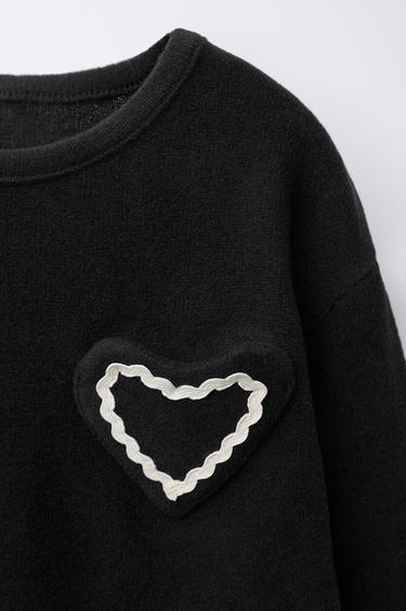 SOFT-TOUCH T-SHIRT WITH WAVY HEART POCKET - Black by Zara
