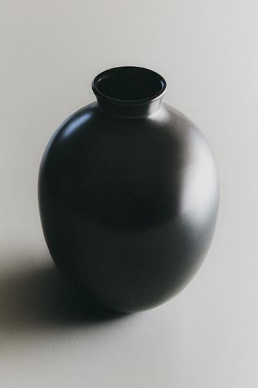 PETIT BRASS VESSEL ORB I COLIN KING - Black by Zara