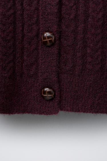 GILET EN MAILLE À TORSADES - Bordeaux de Zara - Image 3