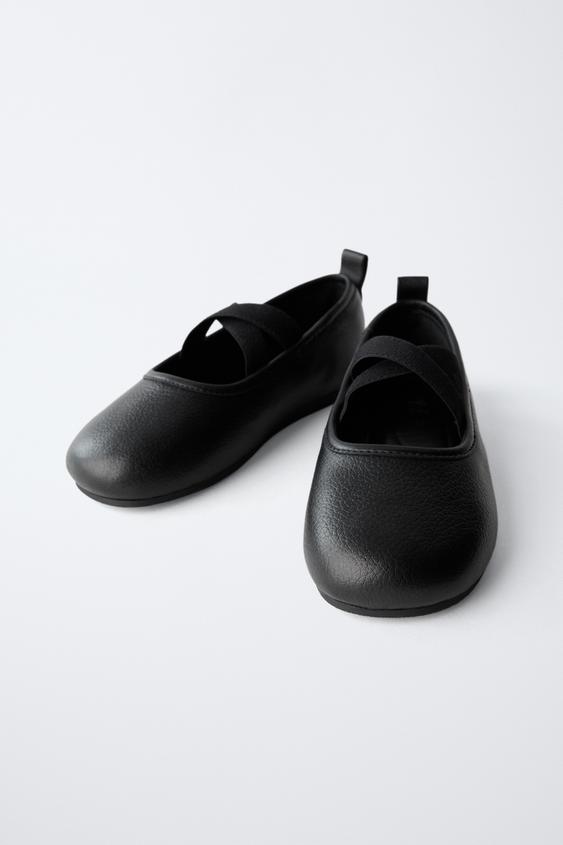 BALLERINES D'ÉCOLIÈRE EN CUIR - Noir de Zara - Image 2