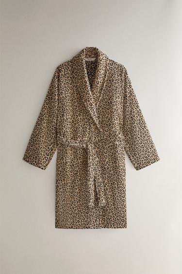 Zara KUĆNI OGRTAČ OD PLIŠA SA ANIMAL PRINTOM – Leopard – Slika 0