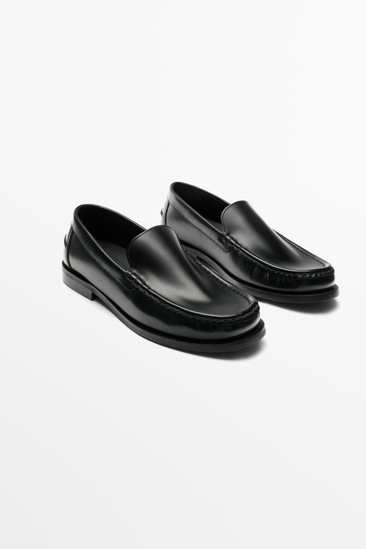 Smooth leather loafer — Black