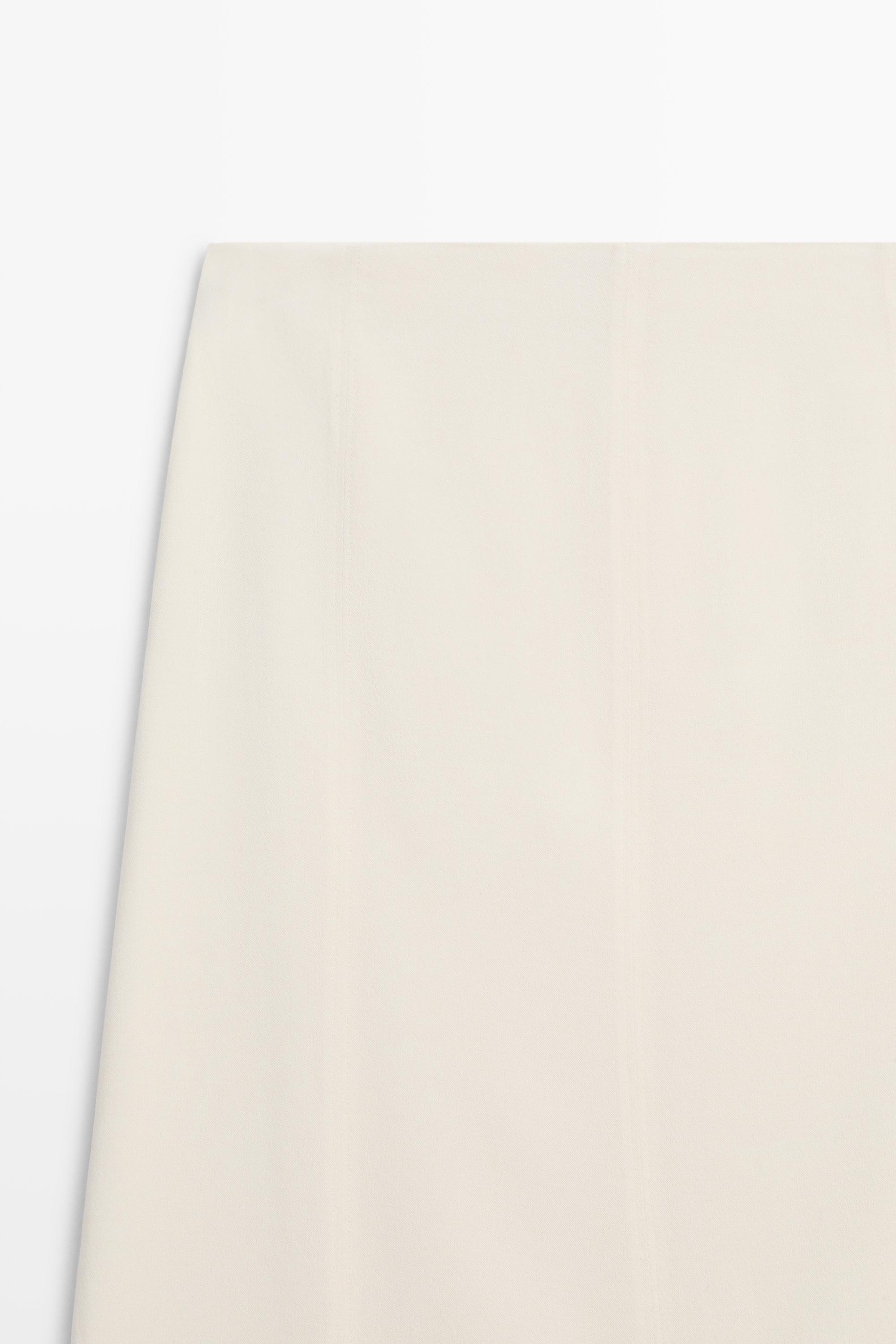 Double-layered midi skirt with seam detail