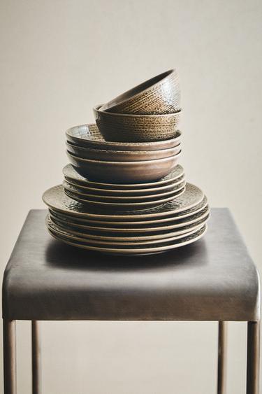 CONJUNTO DE JANTAR EM CERÂMICA COM RELEVO - Pérola / Bege da Zara